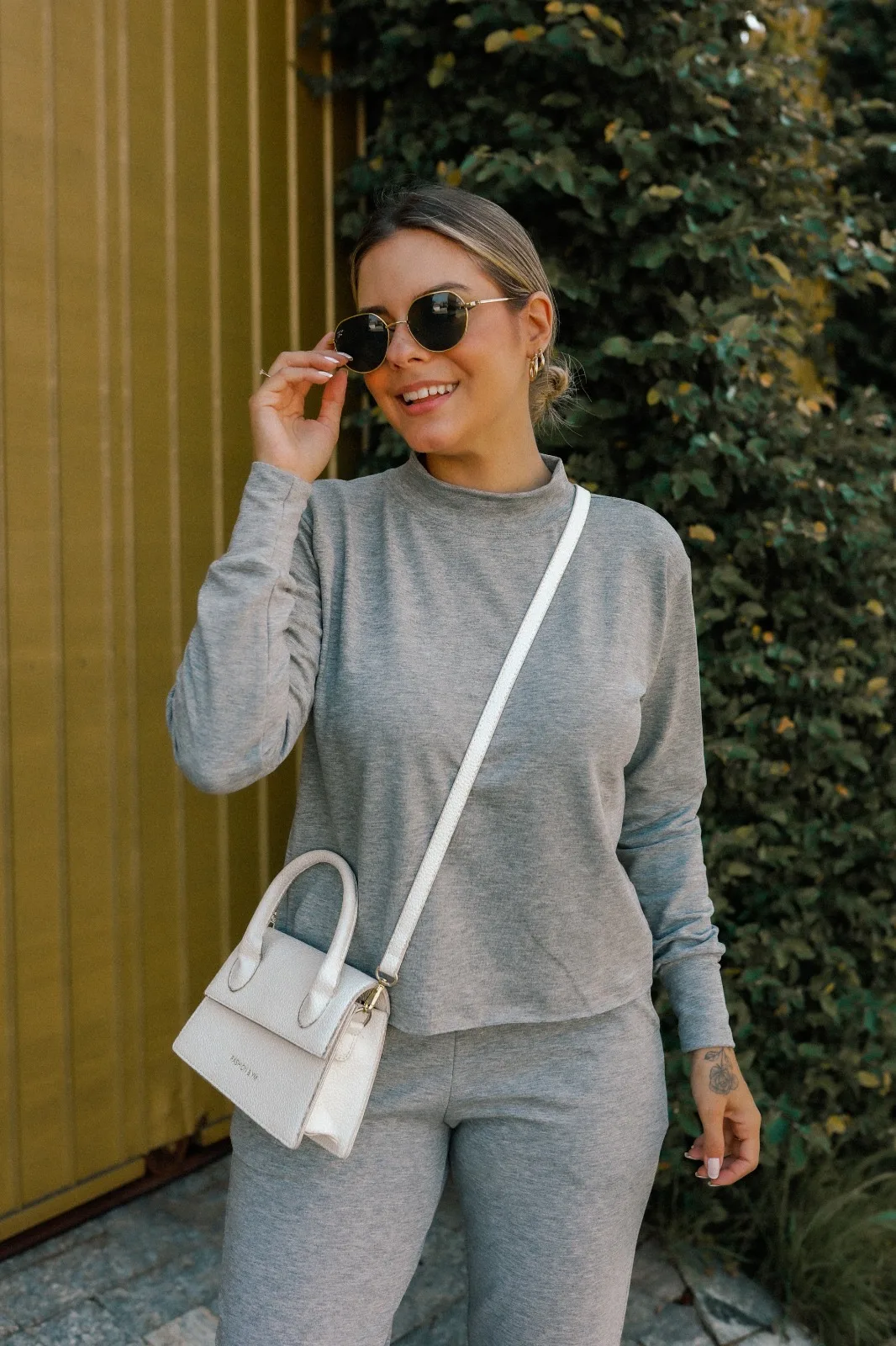 Conjunto Feminino Comfy Cinza - Imagem 4
