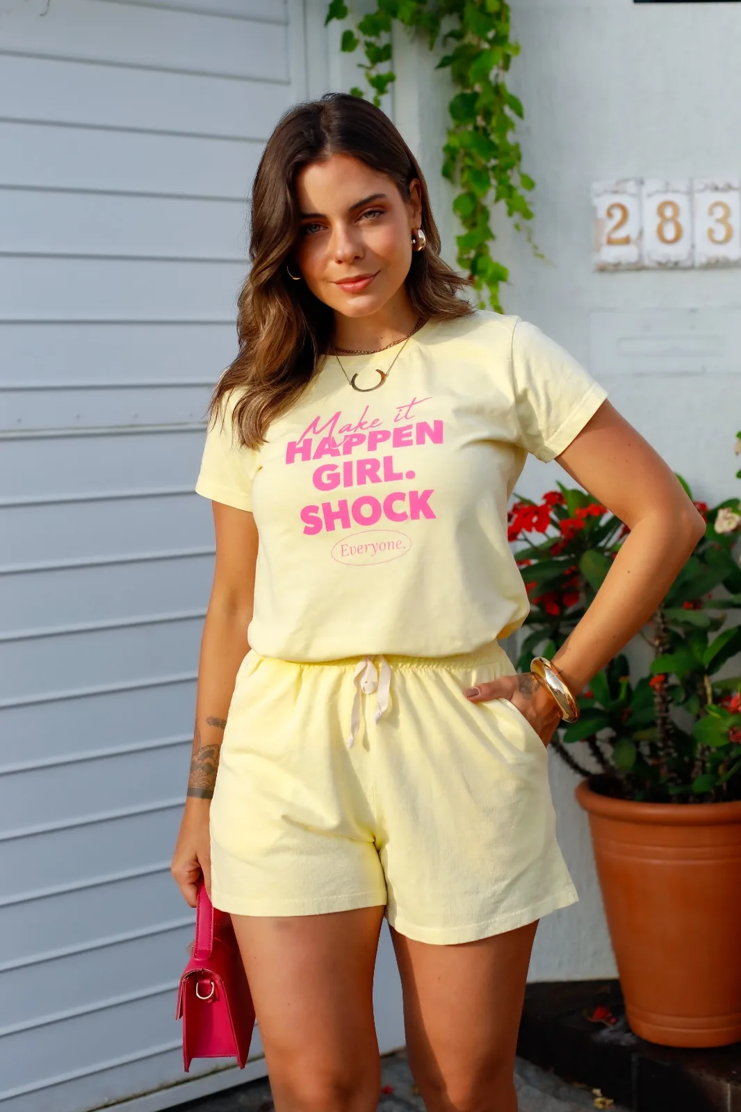 Tshirt Feminina Amarelo Happen