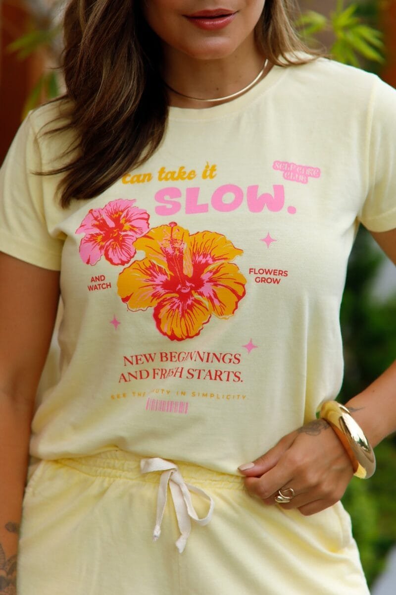 Tshirt Feminina Estonada Amarelo Flowers