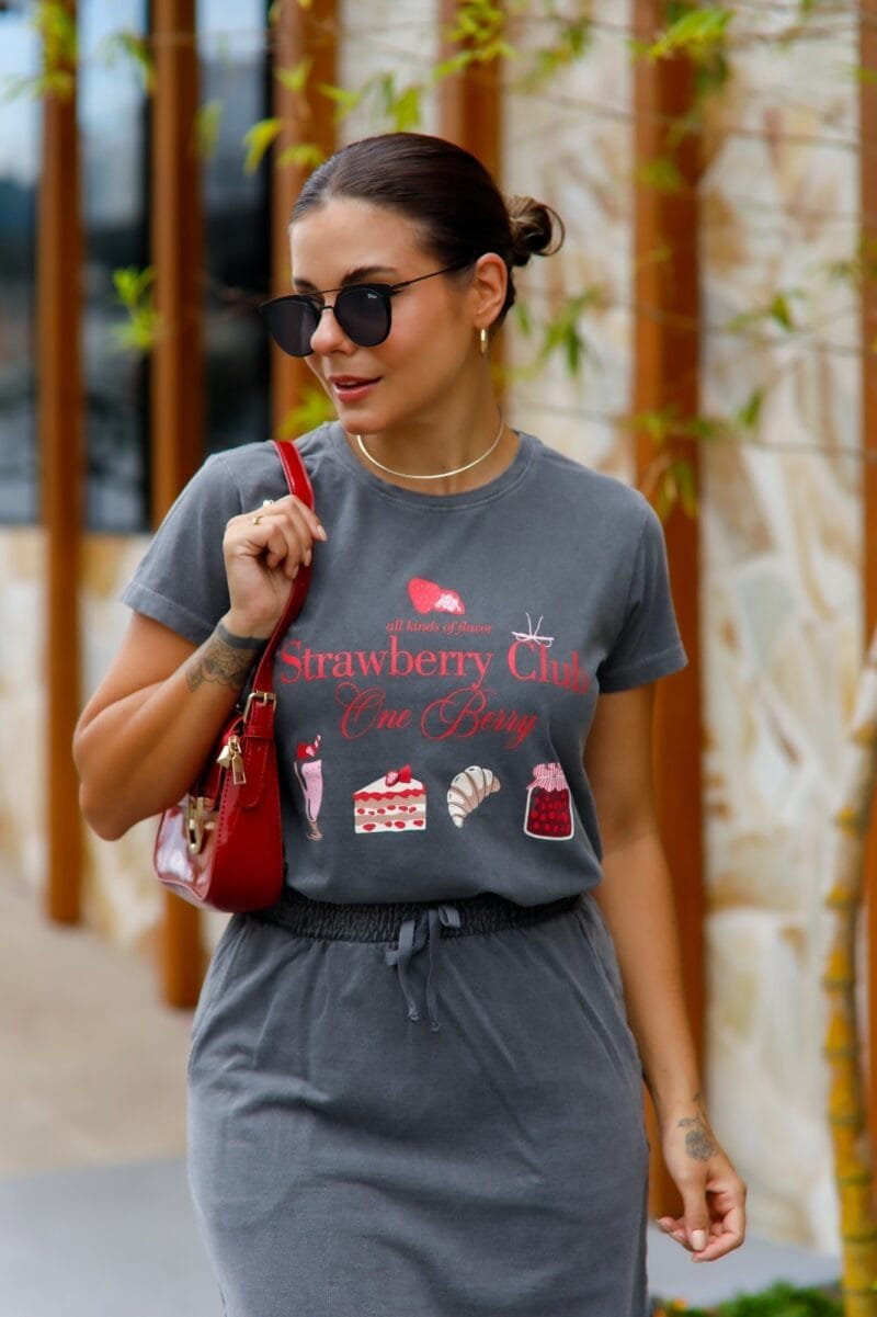 Tshirt Feminina Estonada Chumbo Strawberry - Image 4