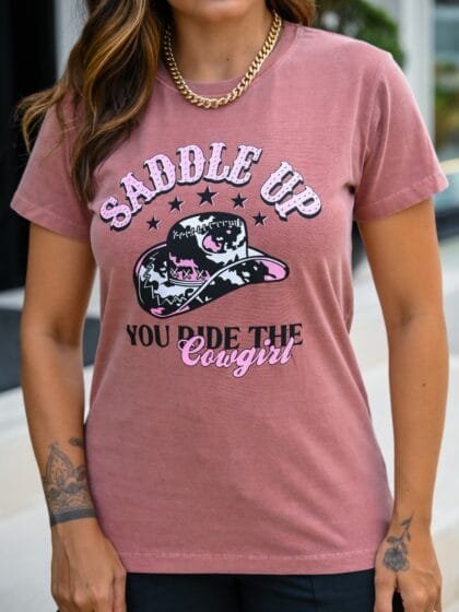 Tshirt Feminina Estonada Amêndoa Cowgirl