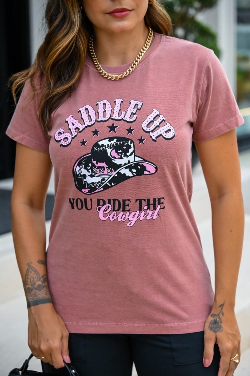 Tshirt Feminina Estonada Amêndoa Cowgirl