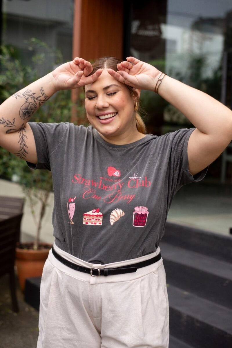 Tshirt Feminina Estonada Plus Chumbo Strawberry
