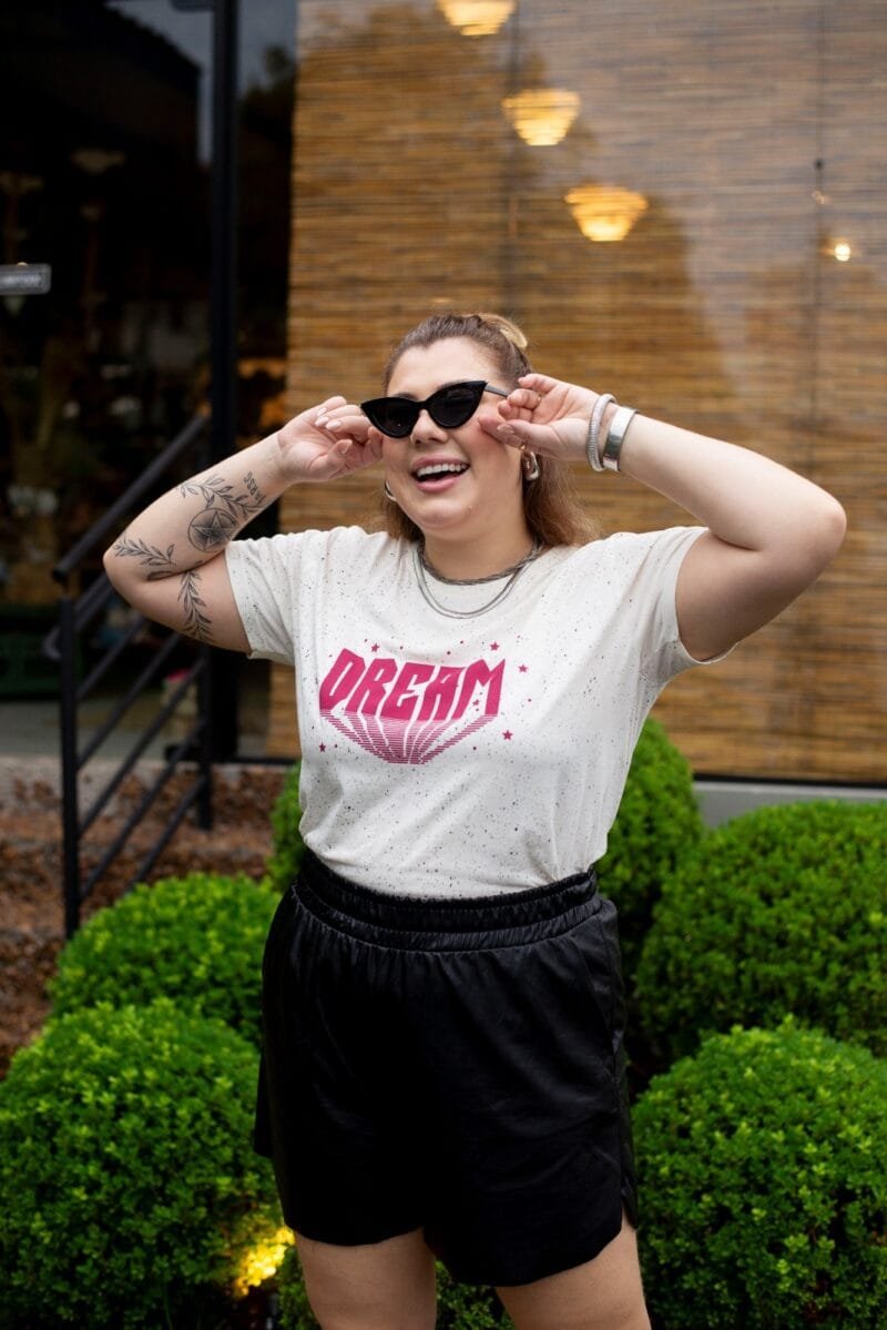 Tshirt Feminina Estonada Plus Off Respingos Dream - Image 4