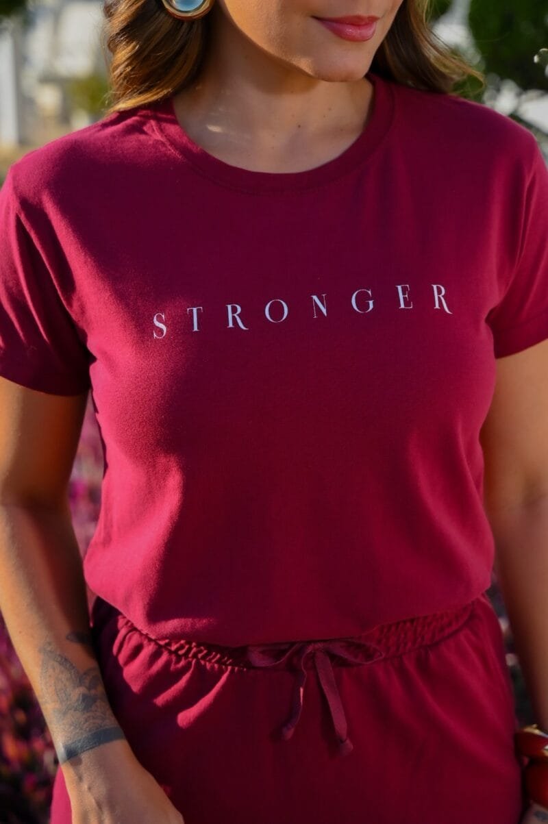 Tshirt Feminina Estonada Cereja Stronger