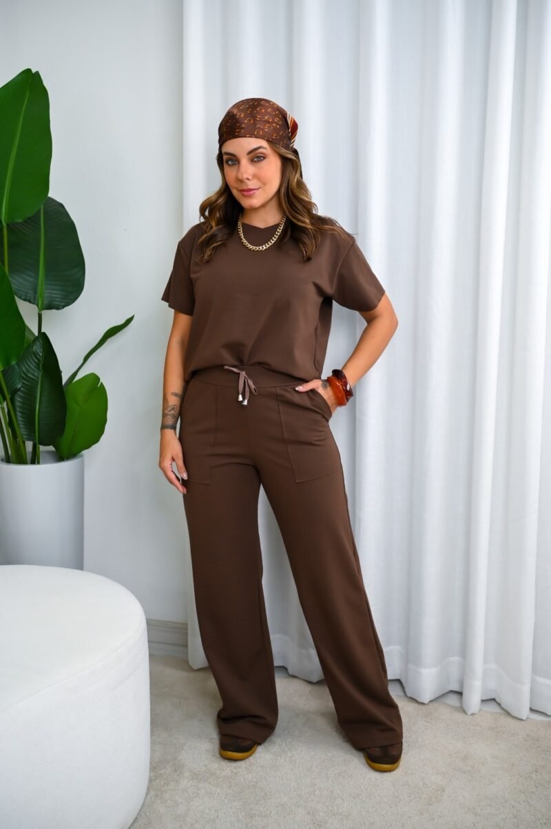 Conjunto Feminino Encanto Marrom