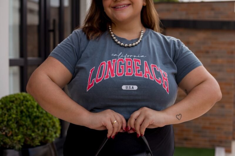 Tshirt Feminina Estonada Plus Petróleo Long Beach