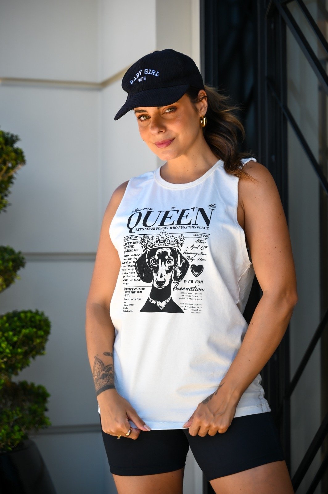 Muscle Tee Feminina Estonada Off Queen - Imagem 2