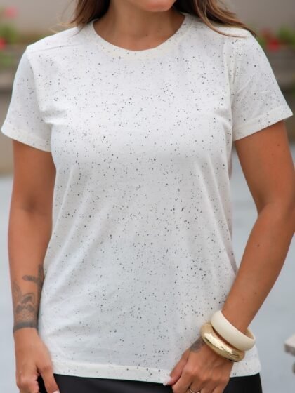 Tshirt Feminina Estonada Lisa Off Respingos