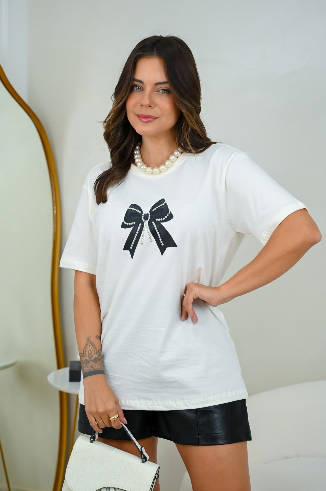 Camiseta Comfort Off White Laço Pérola - Imagem 2