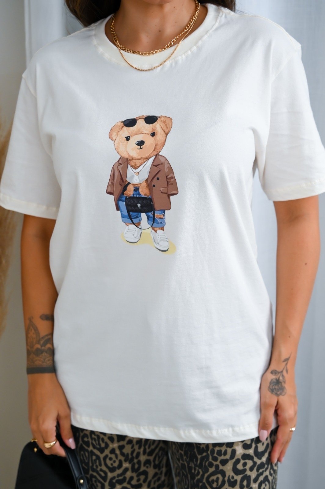 Camiseta Comfort Off White Ursa Casaco - Imagem 2