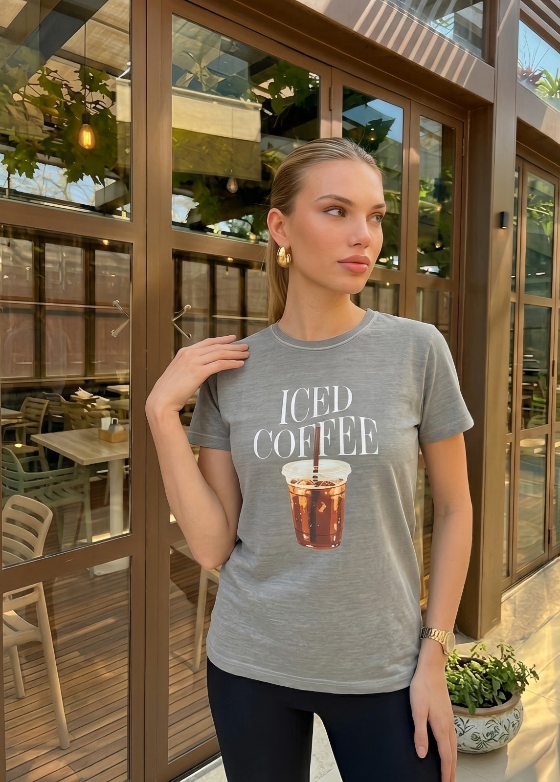 Tshirt Feminina Cinza Iced
