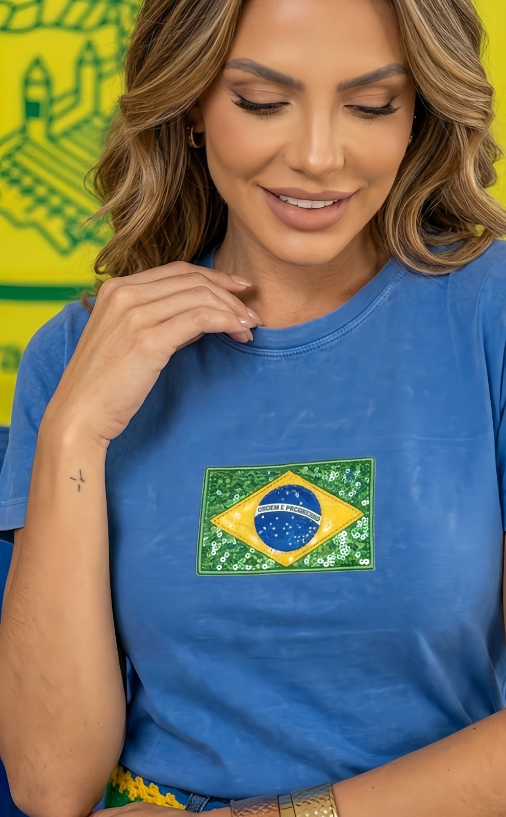 Tshirt Feminina Azul Bandeira - Imagem 2
