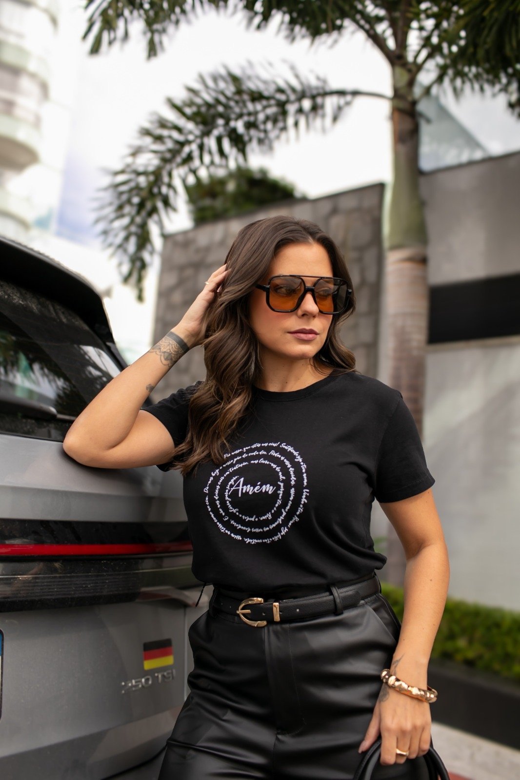Tshirt Feminina Preta Amém