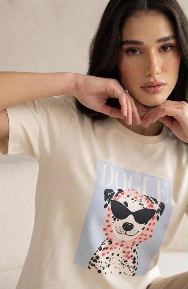 Camiseta Feminina Comfort Off White Dogue